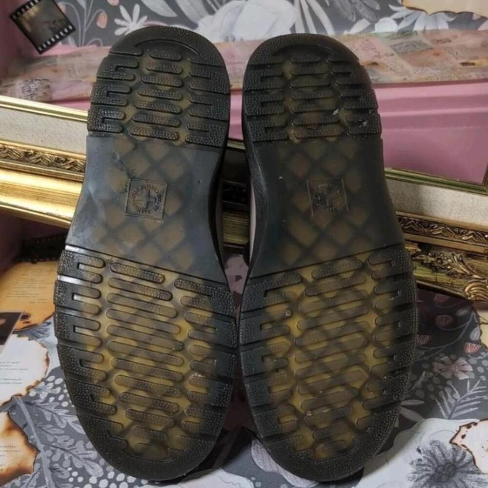 Dr martens oxford shoes women's size 7 - Picture 2 of 4